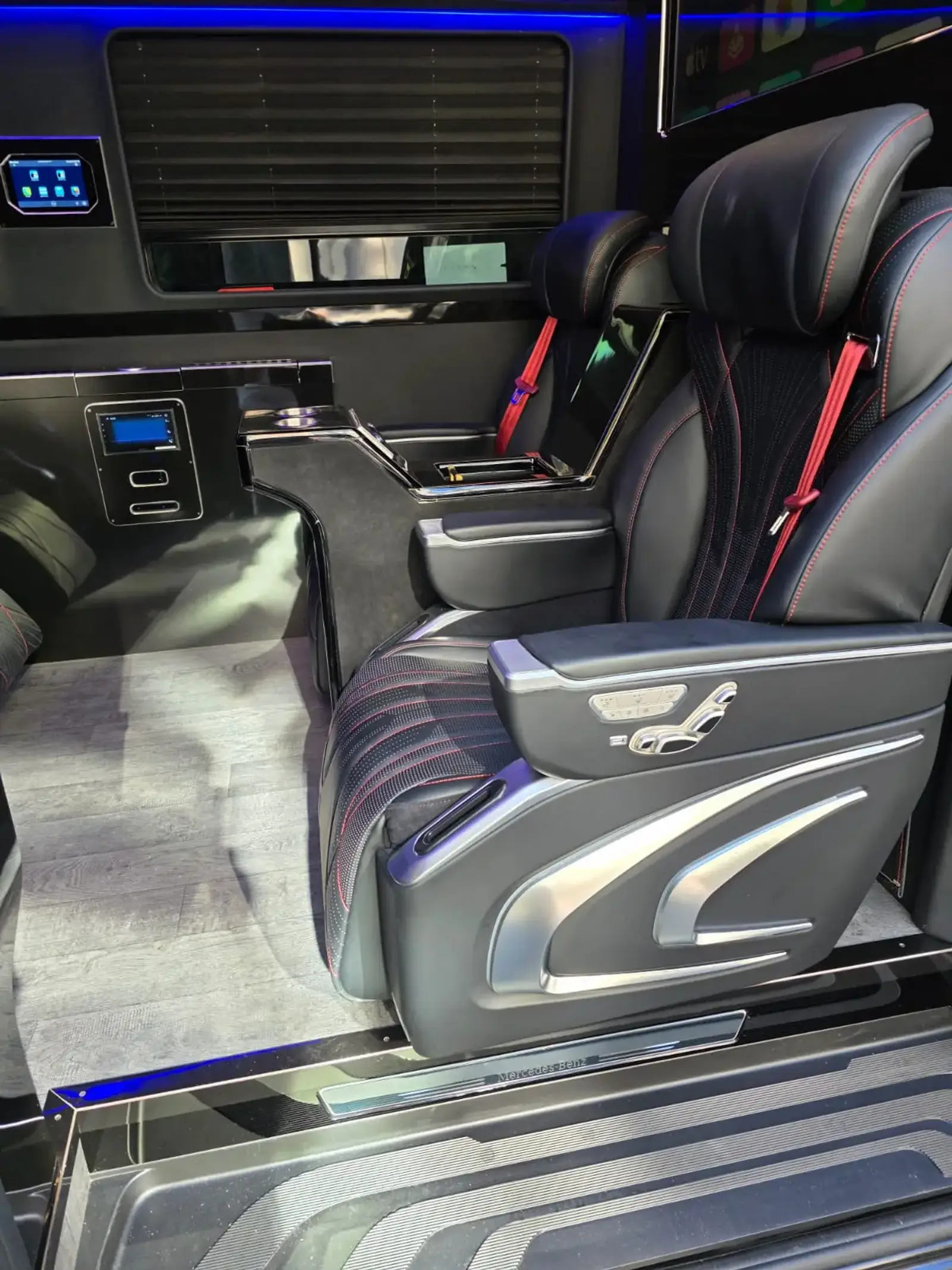 Mercedes Jet Sprinter, photo 1 in New York