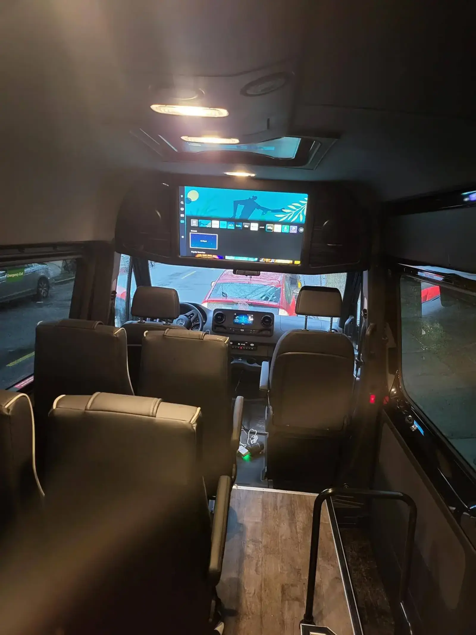 Regular Sprinter Van 11-14 Passengers photo 4